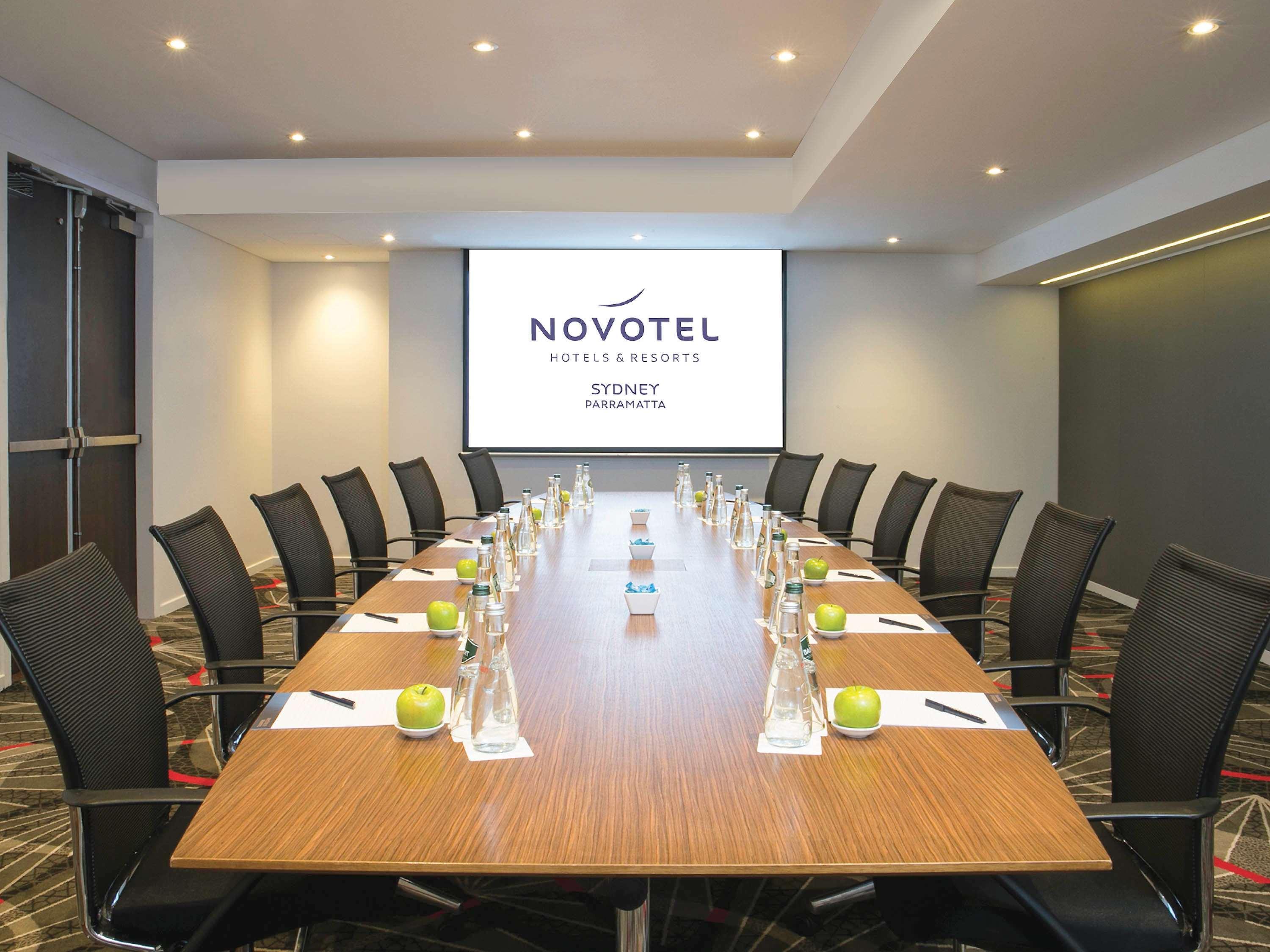 Novotel Sydney Parramatta Esterno foto